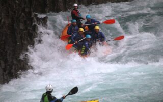 El rafting del rio ara es ideal para quienes buscan adrenalina en un entorno natural