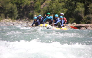 Qué hacer en Benasque disfrutando de rafting en el río Ésera